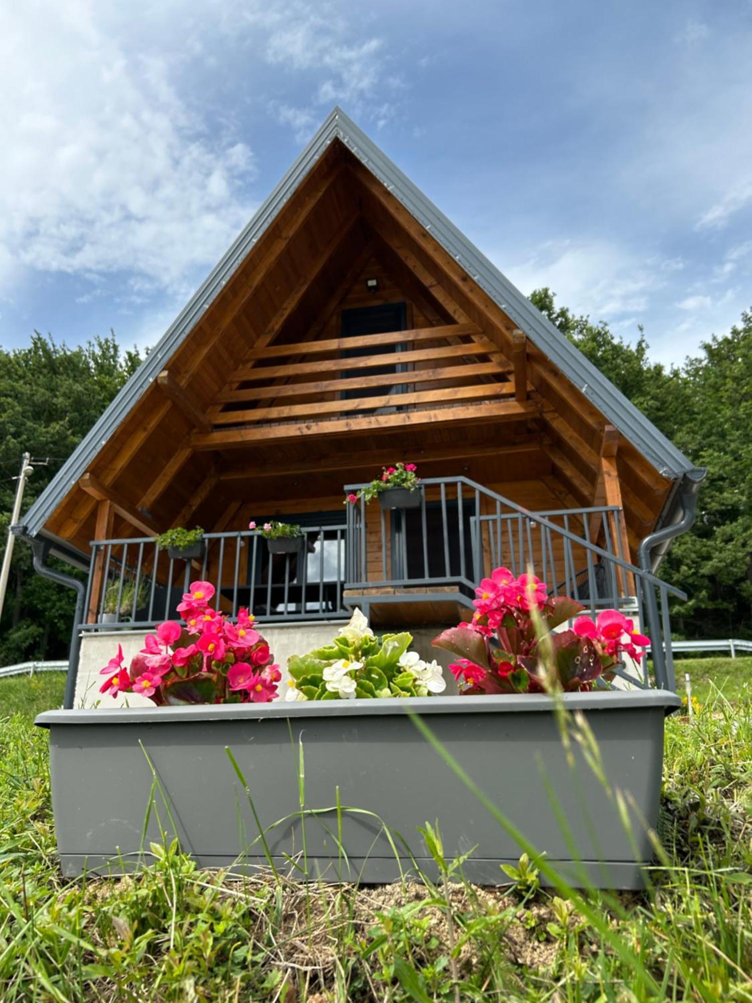 Lake House Beliz Лівно Екстер'єр фото